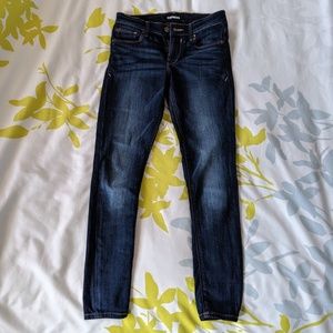 Mid Rise Legging Jeans
